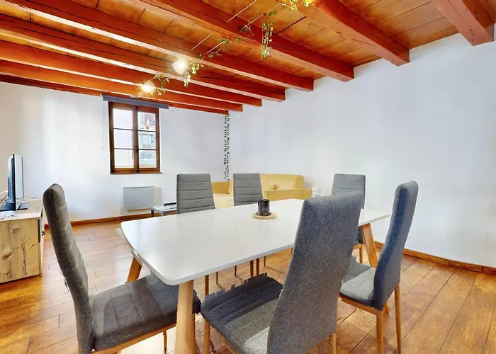 Le Paquier 7 - Bel appartement 2 chambres en plein centre ville